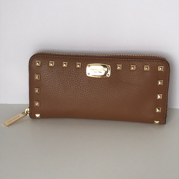 NWT Micheal Kors Studded Continental Leather Wallet - Picture 3 of 10